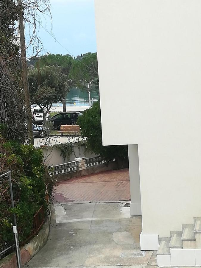 Apartments By The Sea Novalja, Pag - 17973 Екстер'єр фото